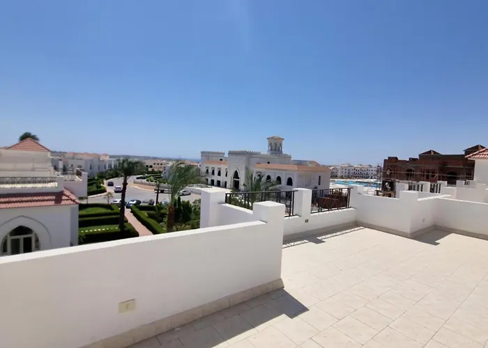 Modern With A Private Specious Roof Charm el-Cheikh