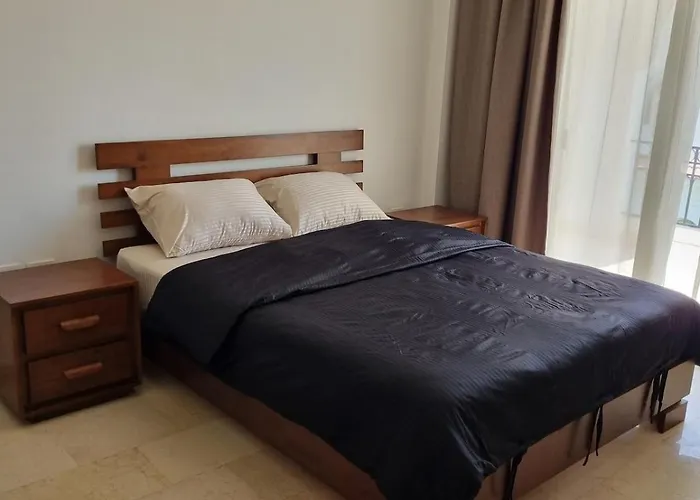 Appartement Modern With A Private Specious Roof