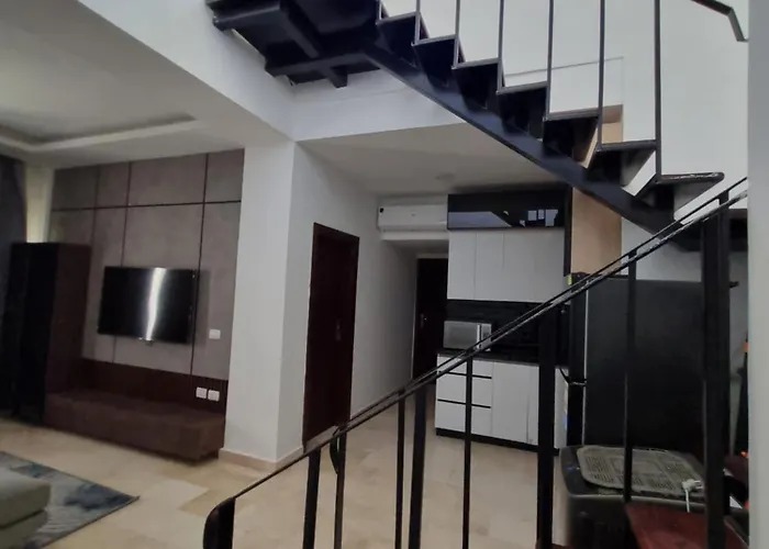 Appartement Modern With A Private Specious Roof *