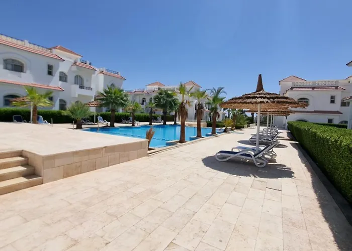 Appartement Modern With A Private Specious Roof Charm el-Cheikh